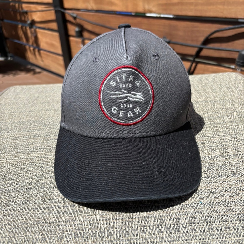 Sitka Gear Trucker Hat Mens OSFM Grey Black Excellent Mid-Profile Snapback Cap